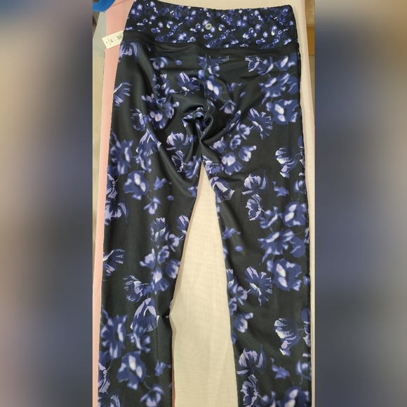Joe fresh full length floral leggings - Picture 3 of 3